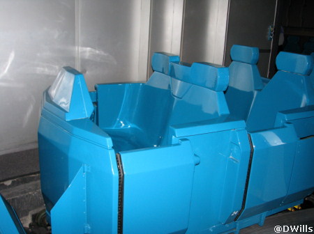 Spaceship Earth vehicle