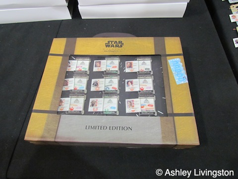 Boxed pin set