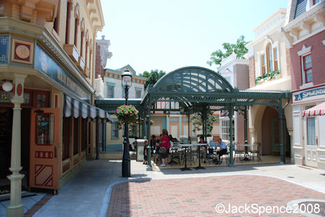 Main Street Hong Kong Disneyland