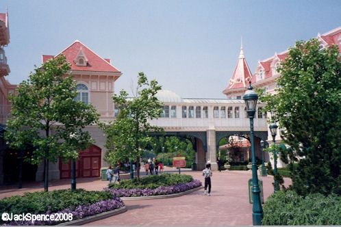 Disneyland Hotel at Disneyland Paris