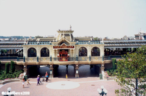 Disneyland Hotel at Disneyland Paris
