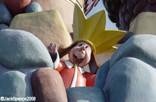 Disneyland Paris Fantasyland Alice's Curious Labyrinth King of Hearts