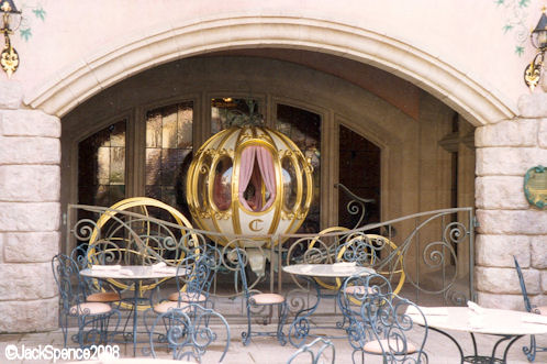 Disneyland Paris Fantasyland Auberge de Cendrillon