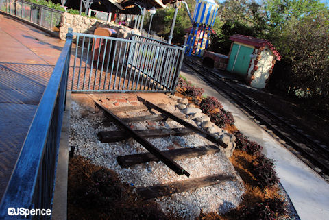 Circus Train Tracks