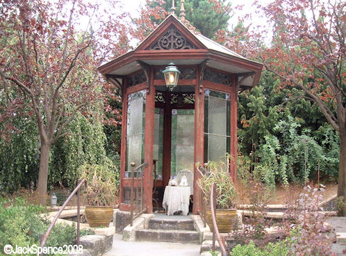 Gazebo Phantom Manor Disneyland Paris