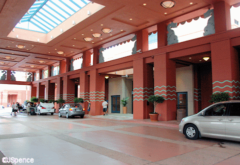 Porte-cochere