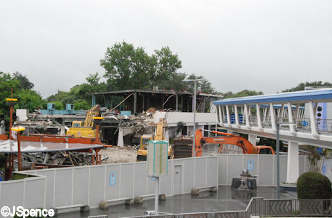 Tomorrowland Skyway Station