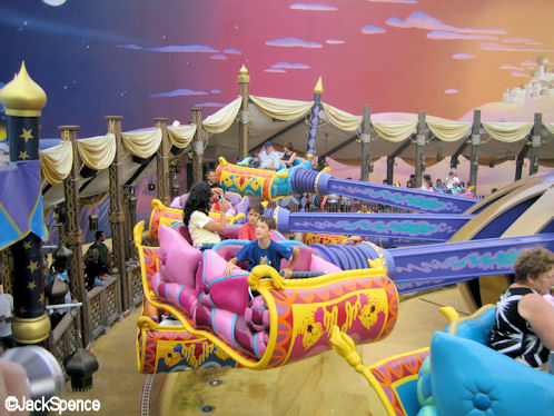 Walt Disney Studios Park Toon Studio Flying Carpets Over Agrabah
