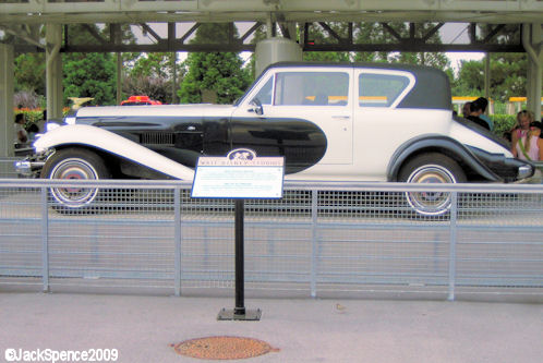 Walt Disney Studios Park Paris Production Courtyard Studio Tram Tour&reg;: Behind the Magic