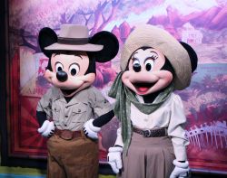 Adventurers Outpost Mickey and Minnie