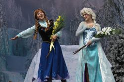 Frozen Summer Fun Royal Welcome