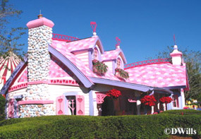 Minnie's Country House