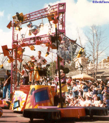 Minnie and the Band